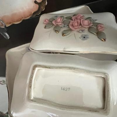 Mixed Vintage Collectibles Porcelain Lot