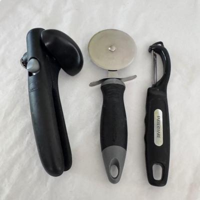 Oxo, Farberware, Arcoroc and More Kitchen Items (K-DZ)