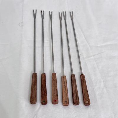 Oxo, Farberware, Arcoroc and More Kitchen Items (K-DZ)