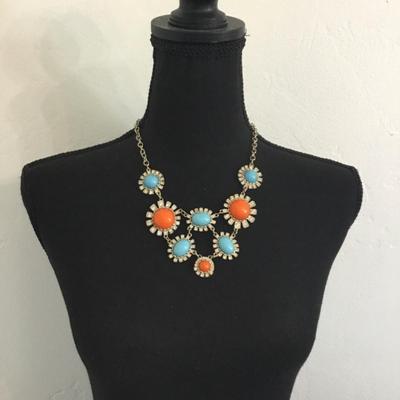 Super cute statement necklace