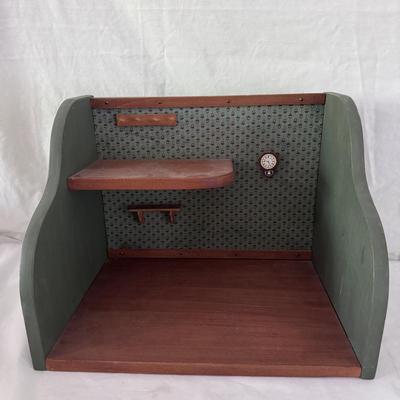 Vintage Wooden Doll House, Button Leg Dolls, and More (DR-DZ)