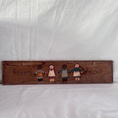 Vintage Wooden Doll House, Button Leg Dolls, and More (DR-DZ)