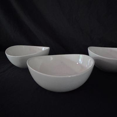 Sweese, Pier 1, Indoor Outfitters, and World Market White Dishes (K-DZ)