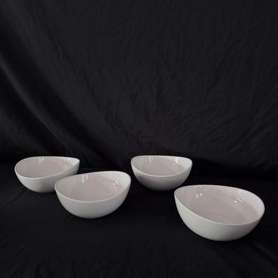 Sweese, Pier 1, Indoor Outfitters, and World Market White Dishes (K-DZ)