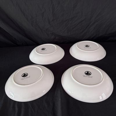 Sweese, Pier 1, Indoor Outfitters, and World Market White Dishes (K-DZ)