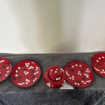 Beautiful Vase & Plates