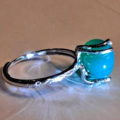 Beautiful Emerald Gemstone Ring