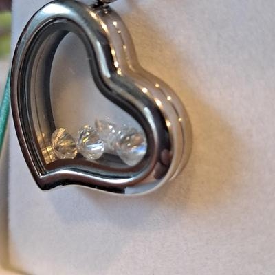 2 ct Moissanite Diamond Heart Pendant