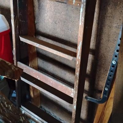 6' Wooden Ladder