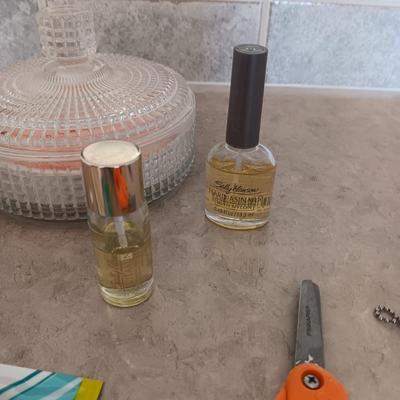 NAIL CARE PRODUCTS AND A GLASS FACE POWDER DISH