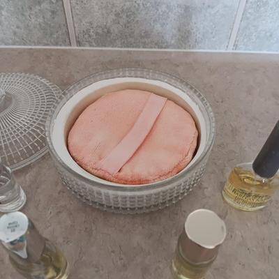 NAIL CARE PRODUCTS AND A GLASS FACE POWDER DISH