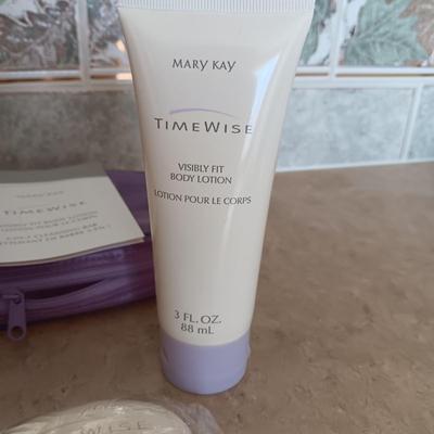 MARY KAY TIME WISE PRODUCTS AND A MAKEUP BAG