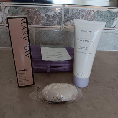 MARY KAY TIME WISE PRODUCTS AND A MAKEUP BAG
