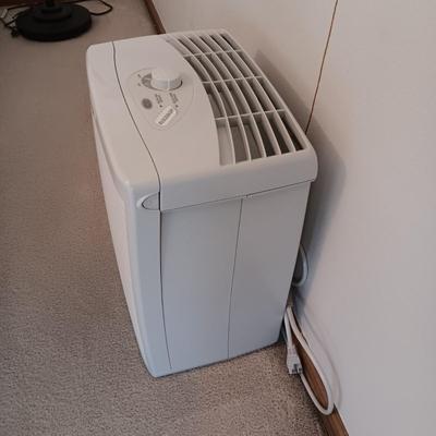 KENMORE TRUE HEPA AIR CLEANER