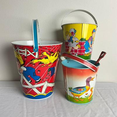D894 Lot of Three Ohio Art Sand Pails