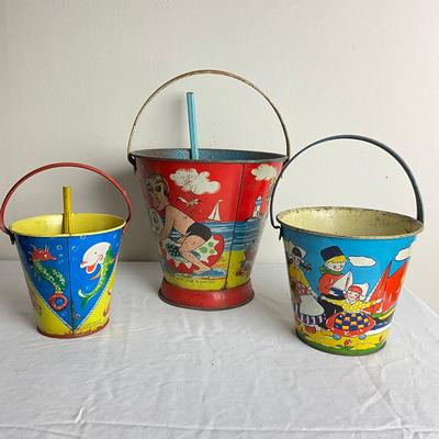 D897 Lot of Three English Sand Pails