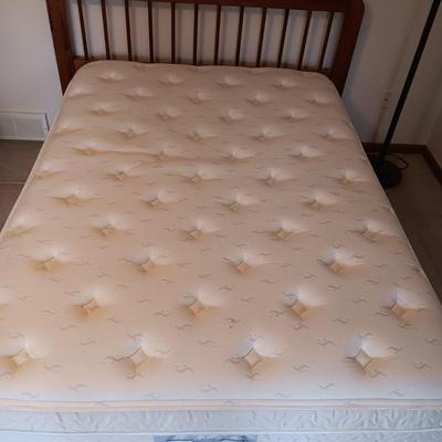 ELITE LAKE TAHOE FULL SIZE MATTRESS WITH HEADBOARD AND FRAME