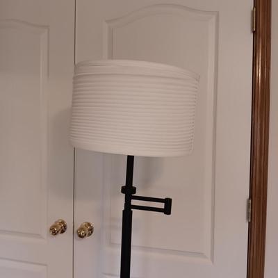 NICE END TABLE AND ADJUSTABLE FLOOR LAMP