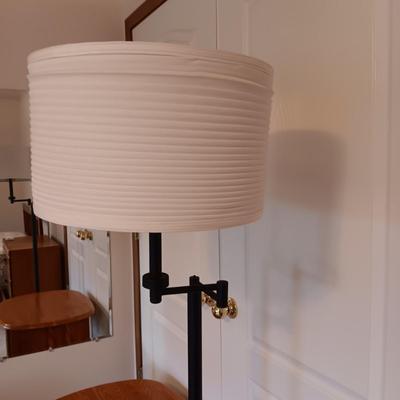 NICE END TABLE AND ADJUSTABLE FLOOR LAMP