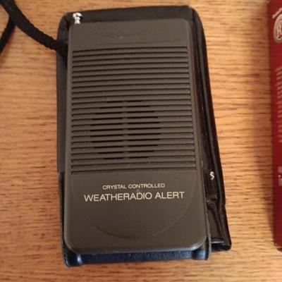GLORIA VANDERBILT SUNGLASSES, WEATHER RADIO & TRAVEL RADIO
