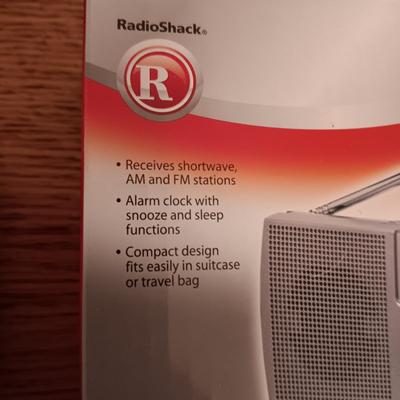 GLORIA VANDERBILT SUNGLASSES, WEATHER RADIO & TRAVEL RADIO