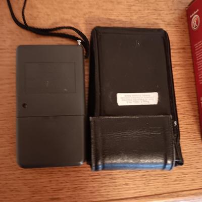 GLORIA VANDERBILT SUNGLASSES, WEATHER RADIO & TRAVEL RADIO
