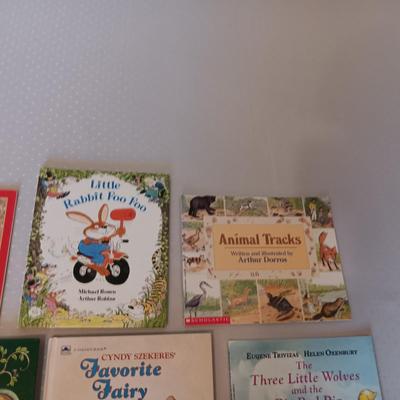 CHILDREN'S BOOKS