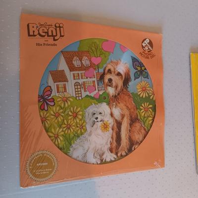 "MEET THE BERENSTAIN BEARS" & "BENJI AND HIS FRIENDS" VINYL LP'S