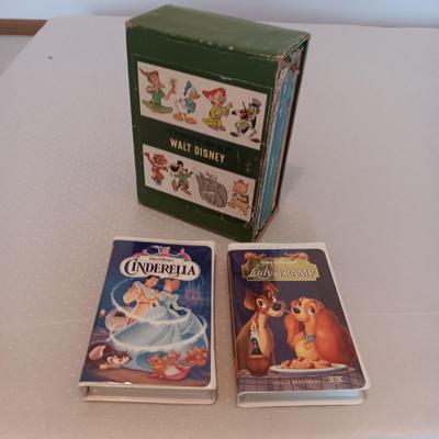 WALT DISNEY'S 1965 4 CHILDREN'S BOOK SET AND 2 DISNEY MOVIES