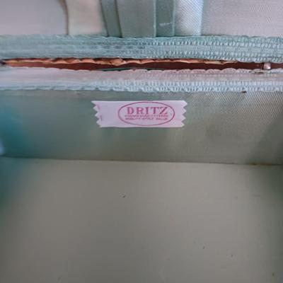 SMALLER SEWING BOX FILLED WITH HANKIES AND A VINTAGE COIN PURSE