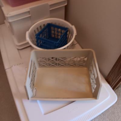 UNDER BED STORAGE TOTE ON WHEELS AND OTHER ORGANIZERS