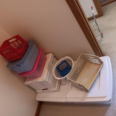 UNDER BED STORAGE TOTE ON WHEELS AND OTHER ORGANIZERS