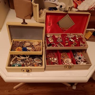 2 JEWELRY BOXES FILLED WITH COSTUME JEWELRY