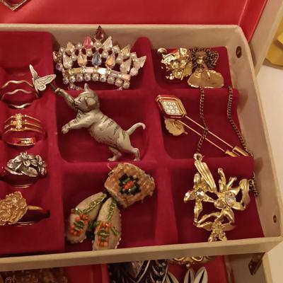 2 JEWELRY BOXES FILLED WITH COSTUME JEWELRY