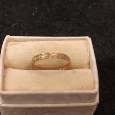 2 ANTIQUE 10K GOLD BABY RINGS 1.07g