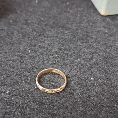 2 ANTIQUE 10K GOLD BABY RINGS 1.07g