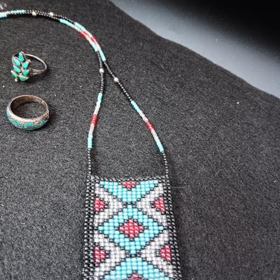 HAND BEADED NECKLACE WITH A POUCH AND 3 STERLING SILVER RINGS SIZES 5 & 6