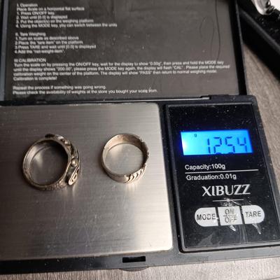 2 STERLING SILVER RINGS SIZES 5 1/4 & 6 - WEIGHT 12.54g