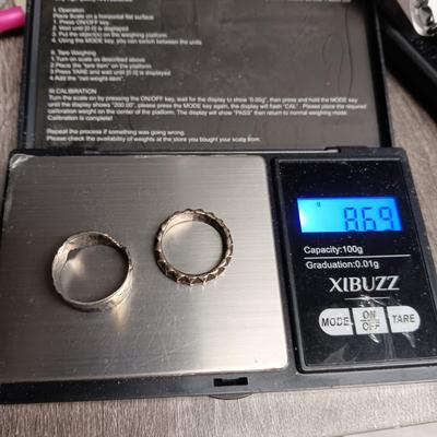 2 STERLING SILVER RINGS SIZE 7 - WEIGHT 8.69g