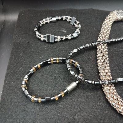 MAGNETIC BRACELETS AND NECKLACES
