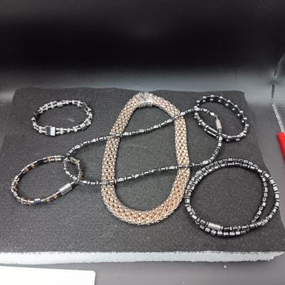 MAGNETIC BRACELETS AND NECKLACES