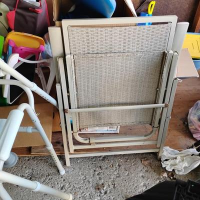 Outdoor Lawn Chairs