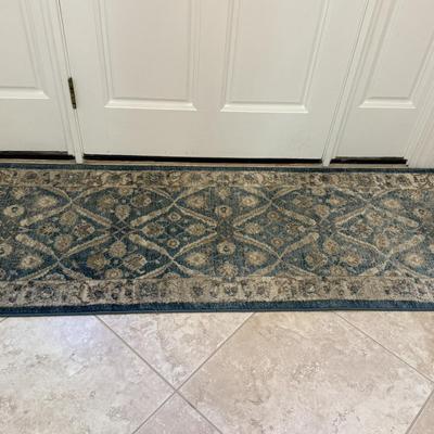 Pretty Safavieh runner