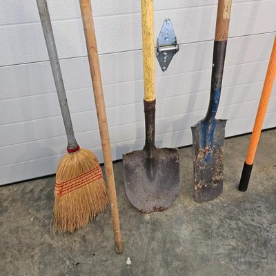 Yard Tools & Storage Stand (G-JS)