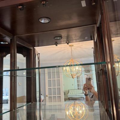 Beautiful Thomasville china cabinet with lights