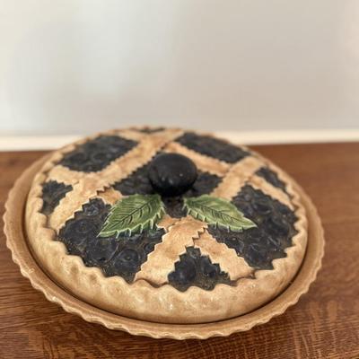 12” pie plate and cover