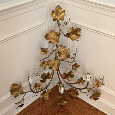 Delicate and beautiful vintage gold leaf sconce