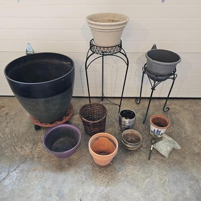 Assorted Pots & Plant Stands (G-JS)
