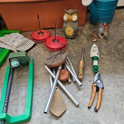 Hand Gardening Tools & More (G-JS)