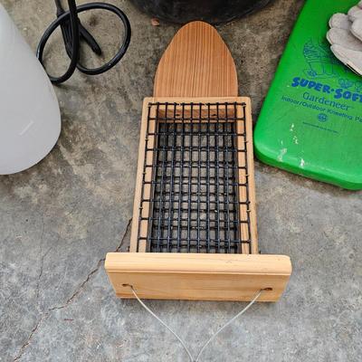 Hand Gardening Tools & More (G-JS)